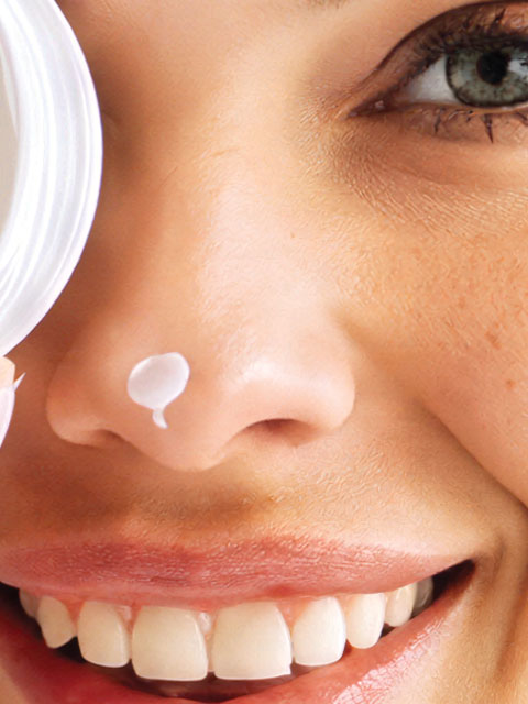 طرح استند دکتر متخصص پوست و مو PSD لایه باز